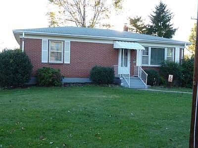 1st image of 113 Phillips Cir