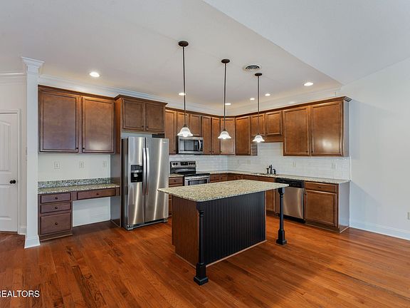 4th image of 8450 Milano Way