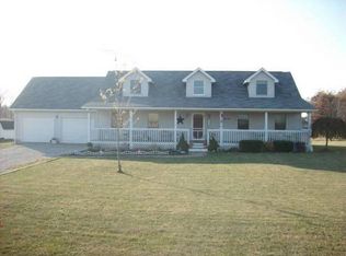 21718 Oak Forest Dr, Defiance, OH 43512