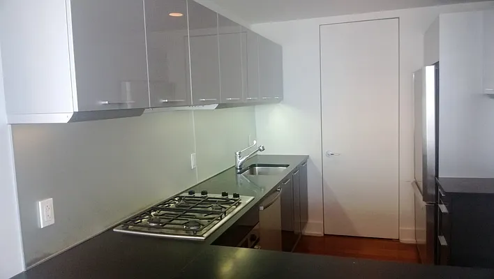 Rented by Platinum Realty Group | media 49
