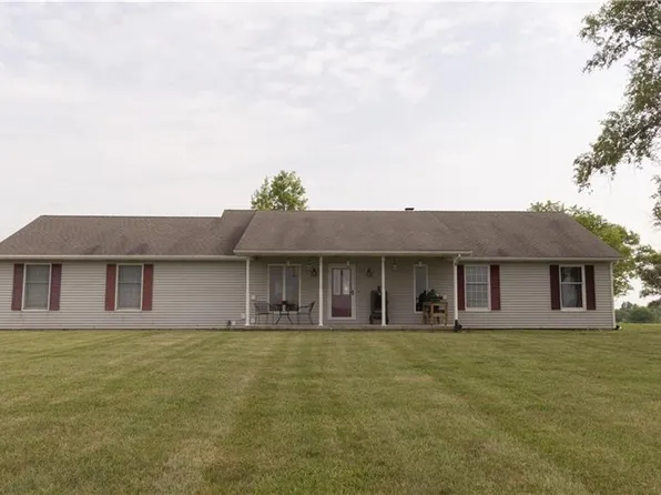 44071 E 212th St, Cowgill, MO 64637