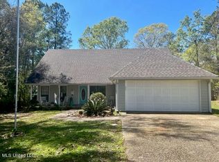 896 Hana Ct, Diamondhead, MS 39525