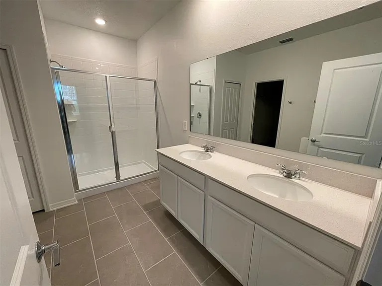 660 Tanaro Ln — Photo 20