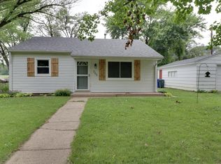 305 E Rosalind Ave, Peoria Heights, IL 61616