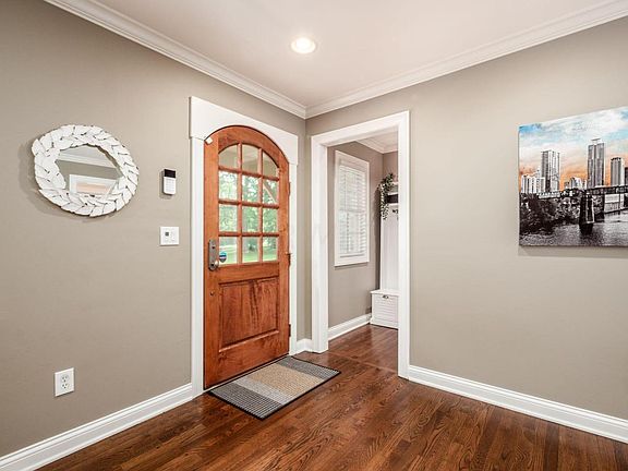 5th image of 3379 Martin Rd