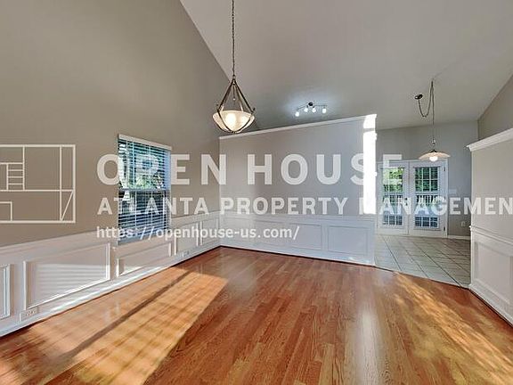 5th image of 1716 Chanson Pl NE