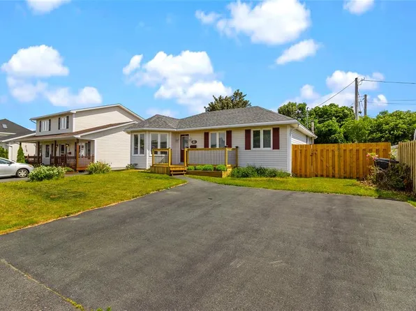 21 Westbrook Landing, Mount Pearl, NL A1N5G7