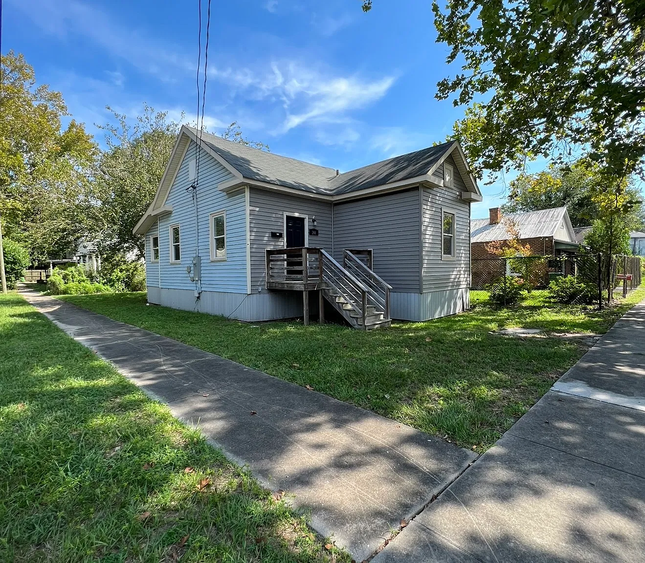 4 bed, 1100 sqft, $1,800 — Photo 1