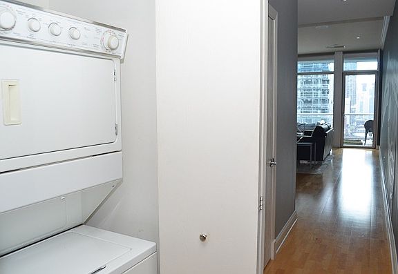 3rd image of 333 N Canal St APT 2005