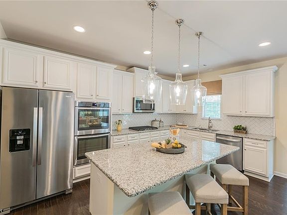 3rd image of 3314 Long Creek Dr