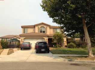 16585 Montgomery Ct, Fontana, CA 92336