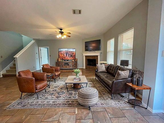 3rd image of 9432 Castle Pines Dr