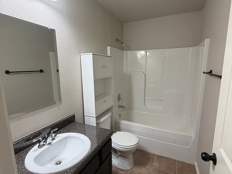504 S Seminole St — Photo 4