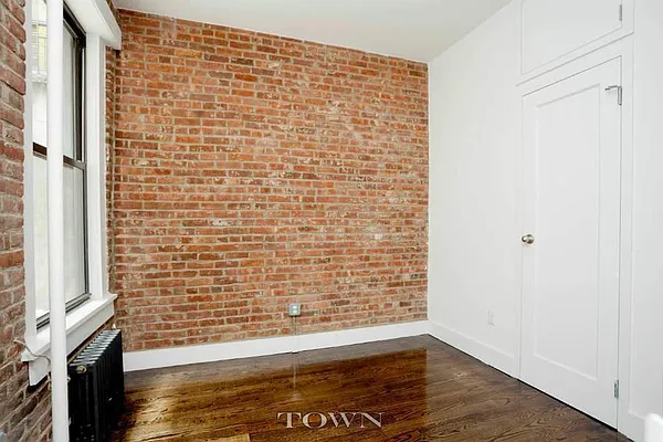 Rented by Town Residential | media 19