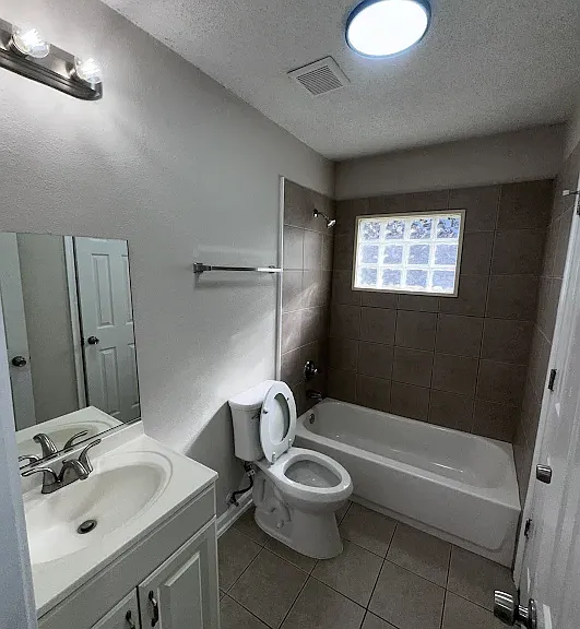 207 S Ave SE #A — Photo 8