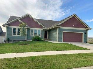 3317 Rocky Wagon St, Williston, ND 58801