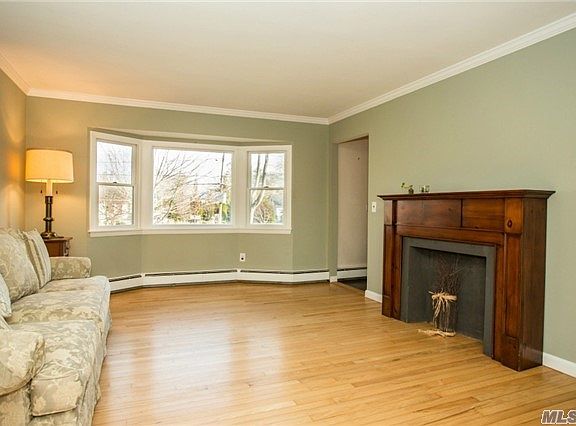 5th image of 439 Pine Acres Blvd