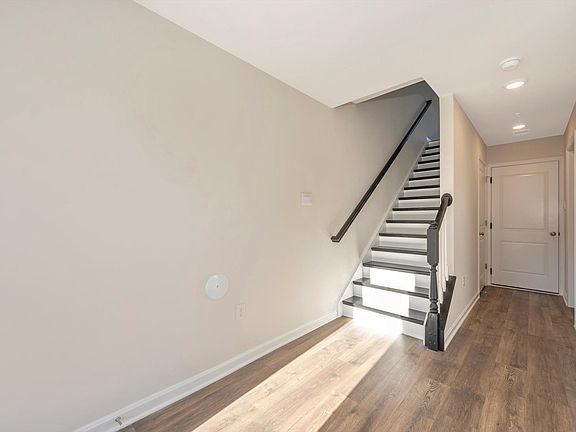 2nd image of 568 Banquet Ln