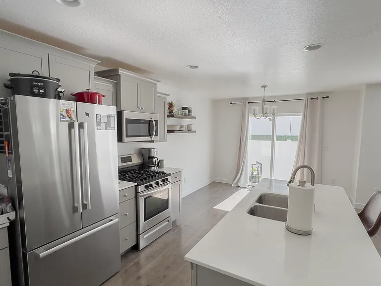 Kitchen 2