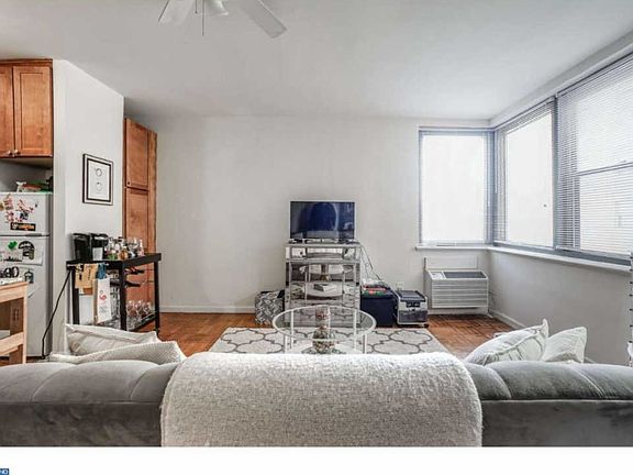 2nd image of 2601 Pennsylvania Ave APT 405