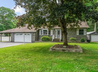 145 Sylvia Ln, Schenectady, NY 12306