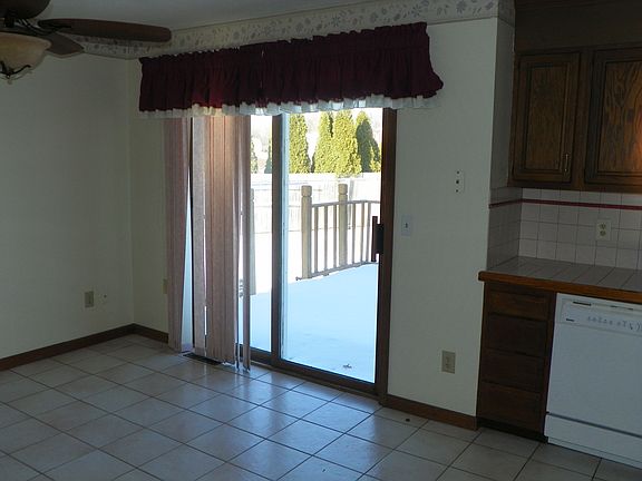 kitchen to deck