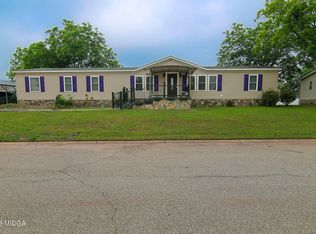 108 Waverly Ln, Byron, GA 31008