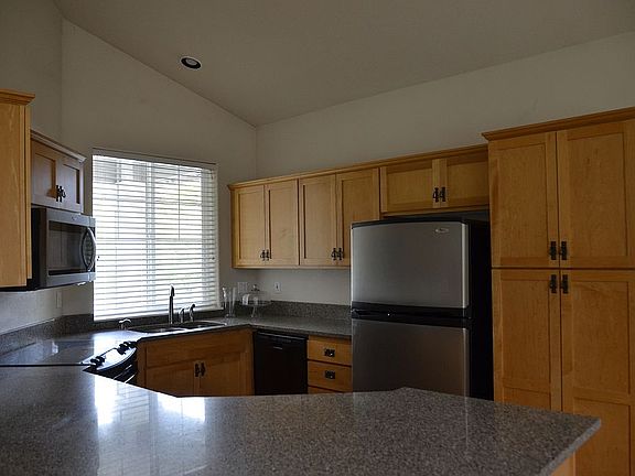 3rd image of 2381 NE Latte Way