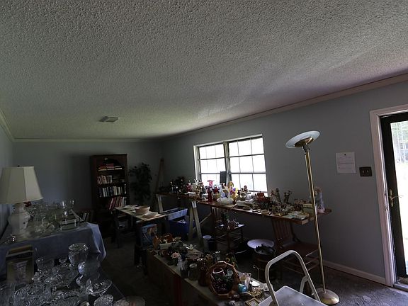 2nd image of 1821 Wildwood Ave
