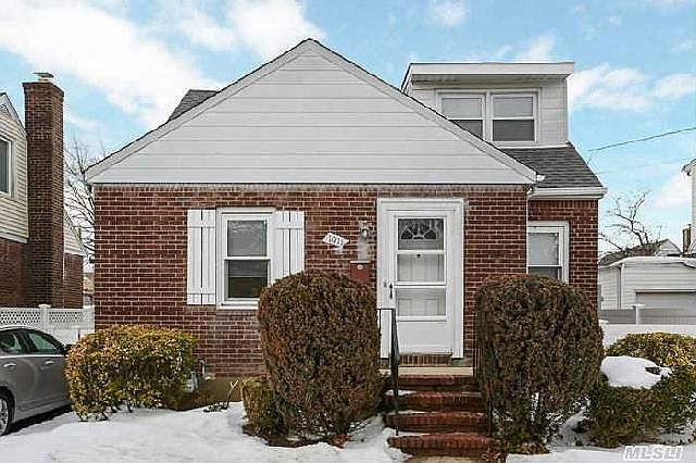 1st image of 1911 Stewart Ave