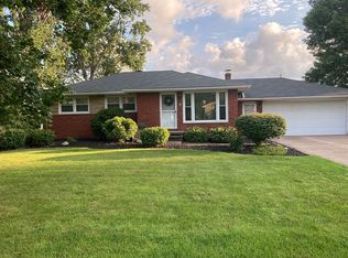 325 Greenlawn Ave, Amherst, OH 44001