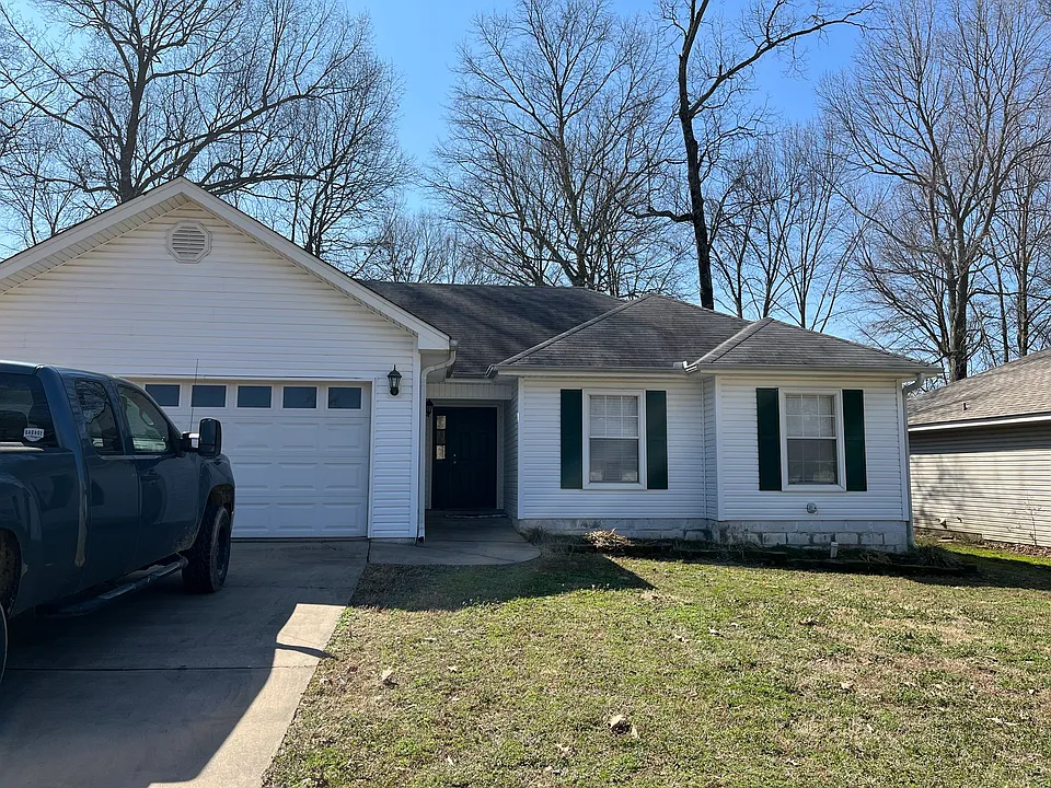 211 Rodney Guthrie Dr