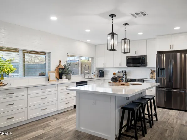 940 E Harmony Avenue, Mesa, AZ 85204