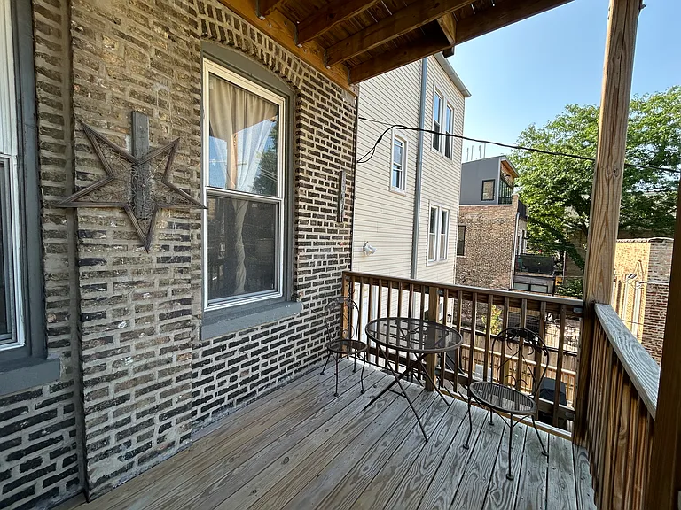 1140 N Winchester Ave #2R — Photo 9