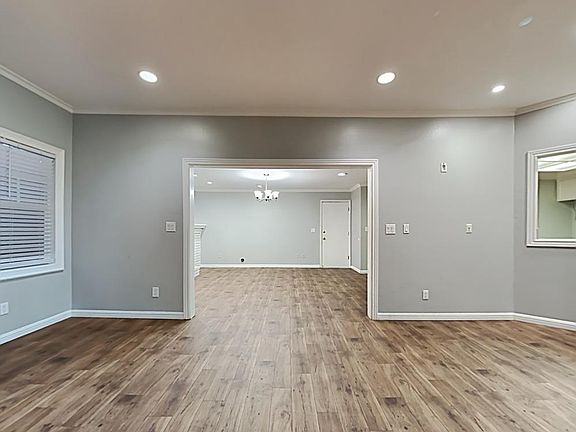 2nd image of 1 Lemonwood Pl