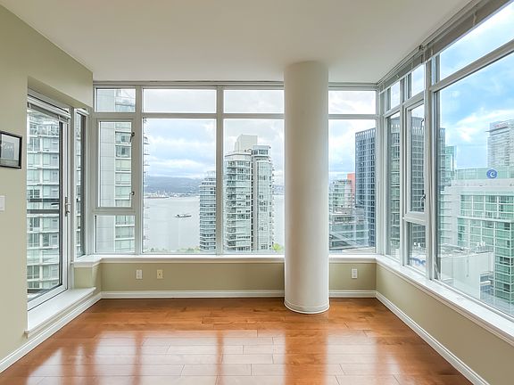 5th image of 1211 Melville St #2601