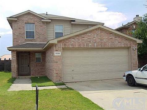 2nd image of 1725 Willow Way