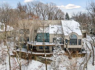 3305 Eagle Bluff Rd, Mound, MN 55364