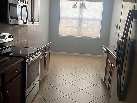5th image of 8505 Oakshade Cir Unit 101
