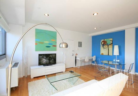 3rd image of 38 Delancey St #10EE