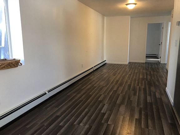 5th image of 1113 6th Ave #D