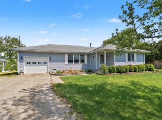 15460 Bishop Rd, Bowling Green, OH 43402