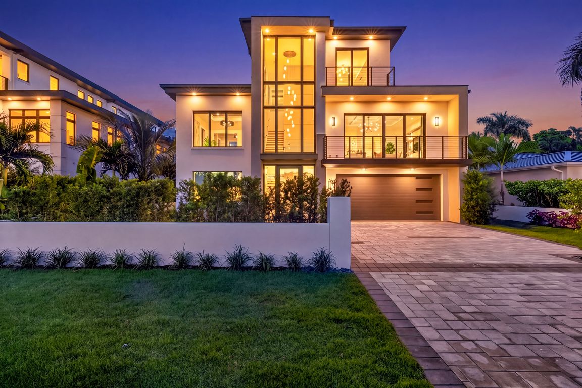1085 SANDPIPER ST, Naples, FL 34102 | MLS #226032953 | Zillow