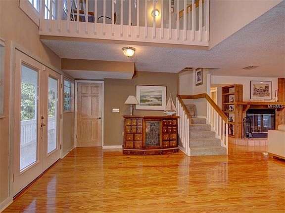 5th image of 712 Soundview Dr