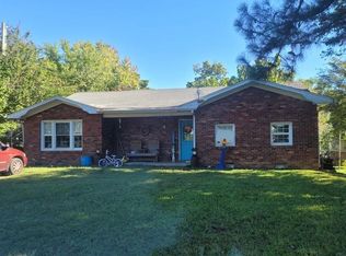 117 Moncrief Dr, Scottsville, KY 42164