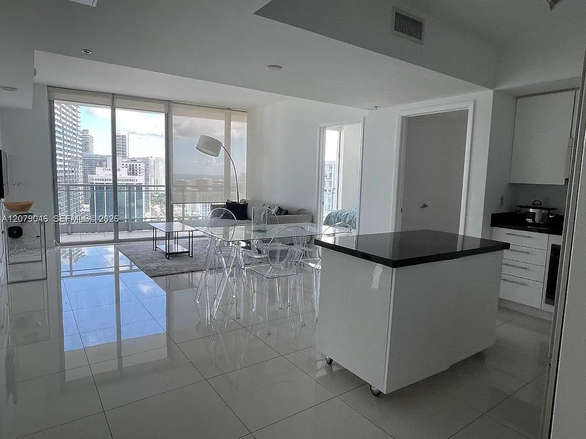 Mint Condo — Photo 2