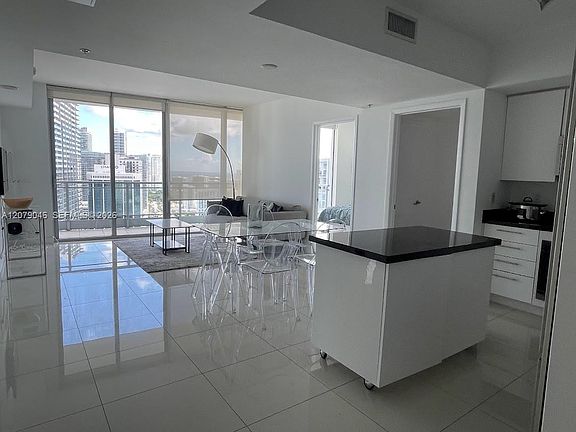 2nd image of 92 SW 3rd St APT 3504
