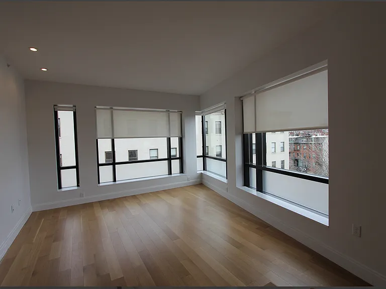 650 Columbus Ave #401 — Photo 12