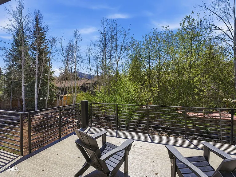 1503 Willow Loop — Photo 35