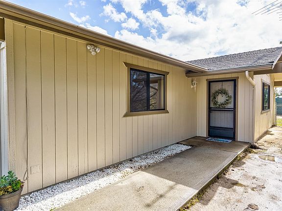 5th image of 45026 Greystone Ct